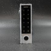 Zamek szyfrowy Qoltec TITAN z czytnikiem linii papilarnych | RFID | BT 4.0 | kod | karta | brelok | dzwonek | IP68 | EM