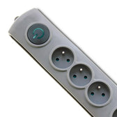 Listwa zasilająca antyprzepięciowa Qoltec Quick Switch | 4 gniazda | 2,5m | szara