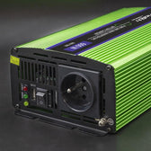 Przetwornica napięcia Qoltec Monolith | ładowanie baterii | UPS | 300W | 600W | 12V na 230V | Czysty Sinus
