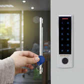 Zamek szyfrowy Qoltec TITAN z czytnikiem linii papilarnych | RFID | BT 4.0 | kod | karta | brelok | dzwonek | IP68 | EM