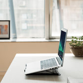 Stojak przenośny DIGITUS na laptop 11" i 15" 5 kątów regulacji czarny