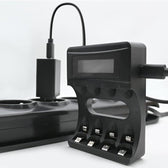 Ładowarka Qoltec do akumulatorków Ni-MH typu R03 AAA R6 AA | LCD | Kabel USB